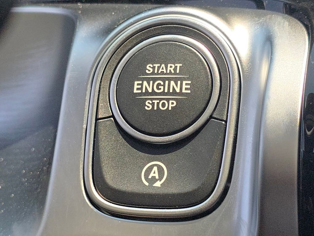 New 2026 Mercedes-Benz GLB 250 4MATIC image 36