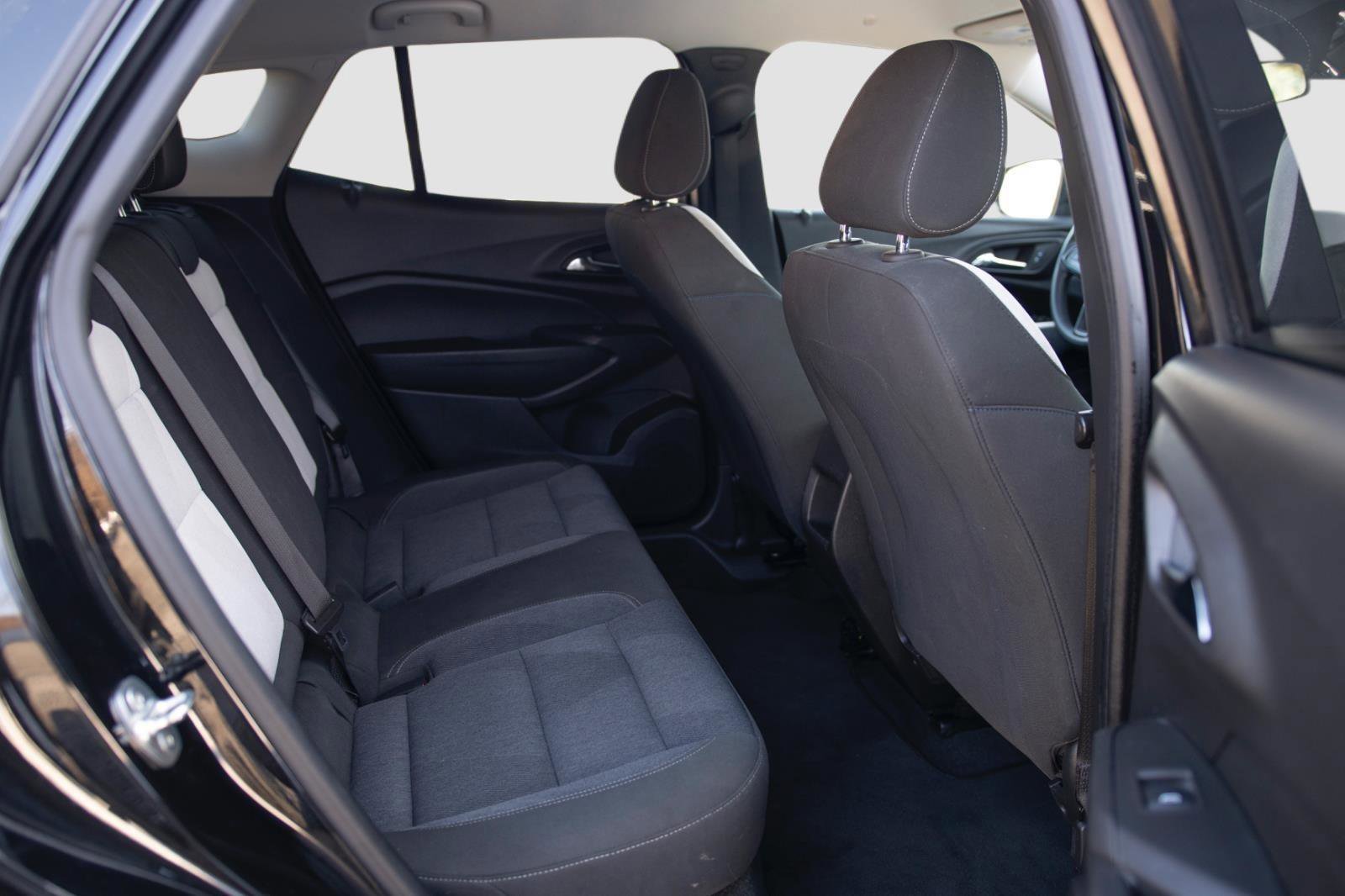 Used 2024 Chevrolet Trax LS w/ LS Convenience Package image 15