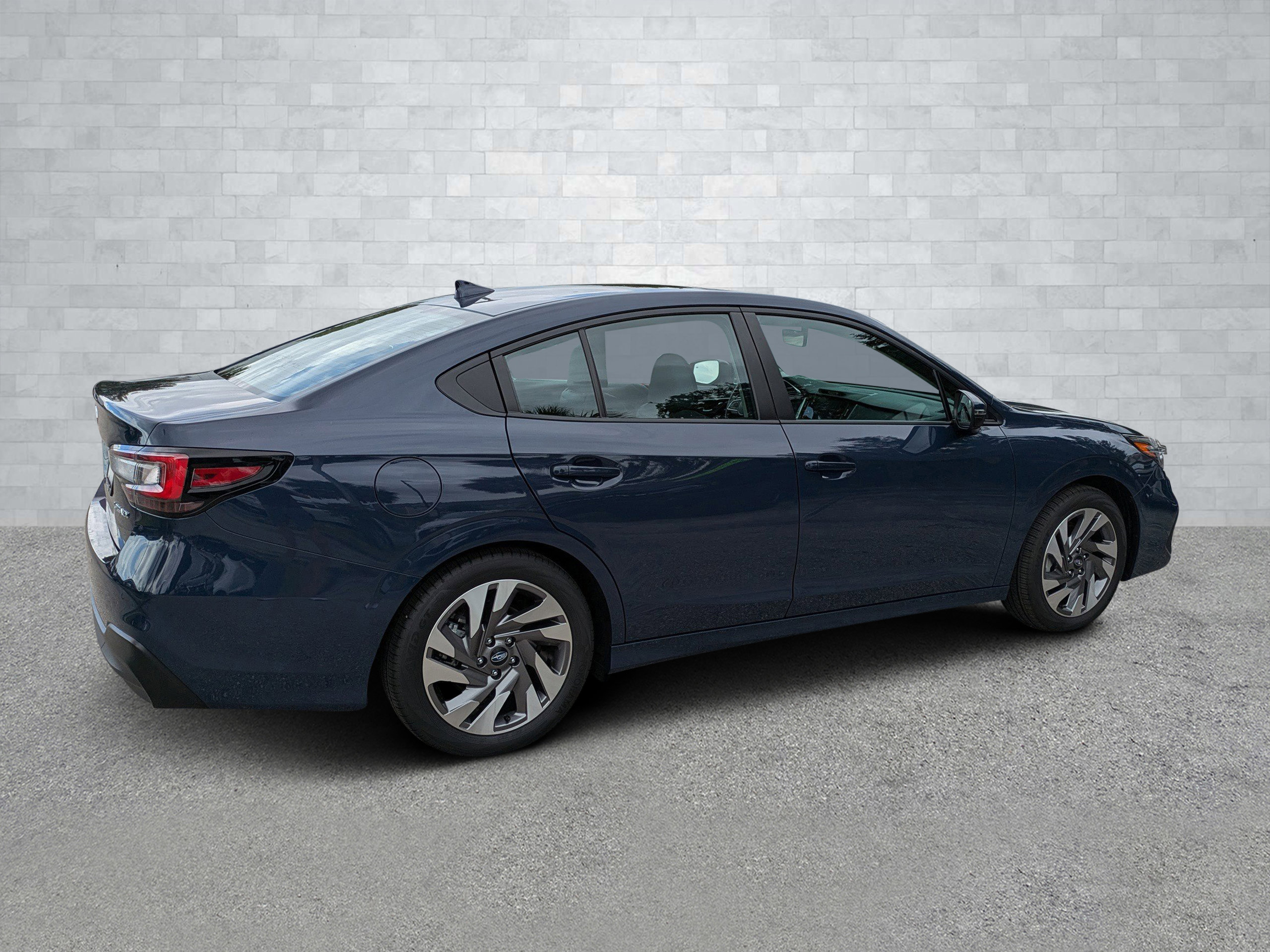 Certified 2025 Subaru Legacy Limited image 5