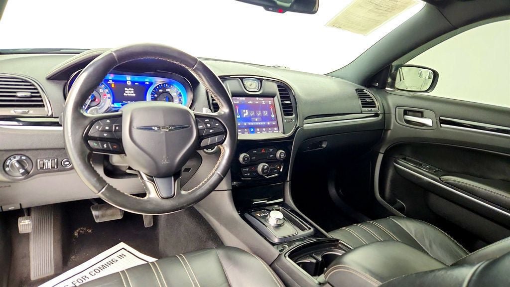 Used 2019 Chrysler 300 S RWD image 12