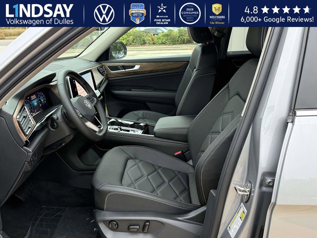 New 2026 Volkswagen Atlas SE image 8