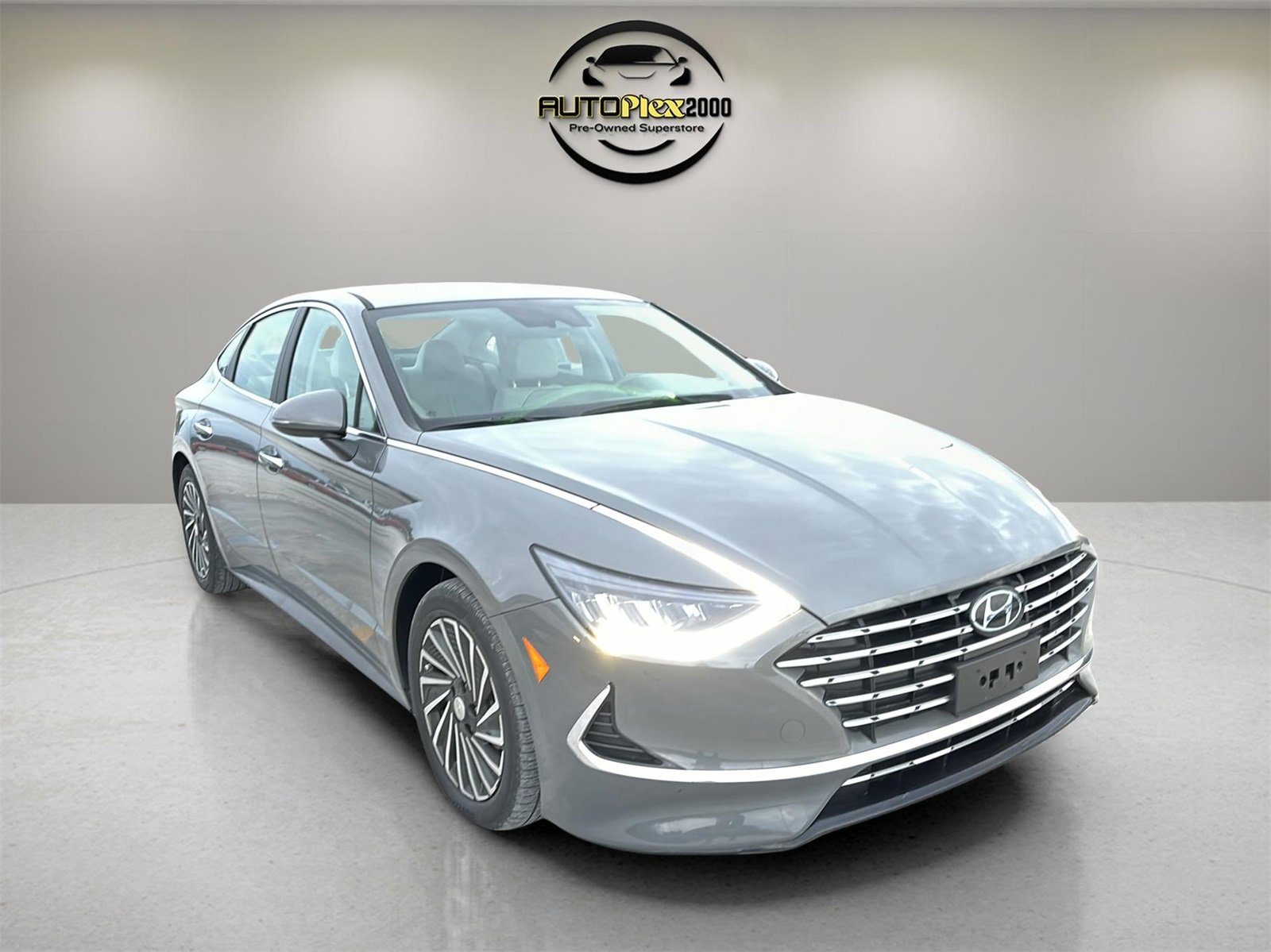Used 2021 Hyundai Sonata SEL image 2