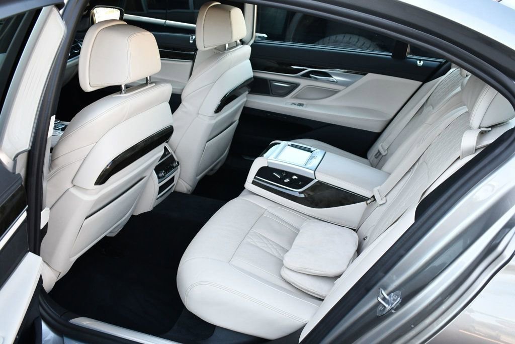 Used 2020 BMW 740i w/ Luxury Rear Seating Package image 16