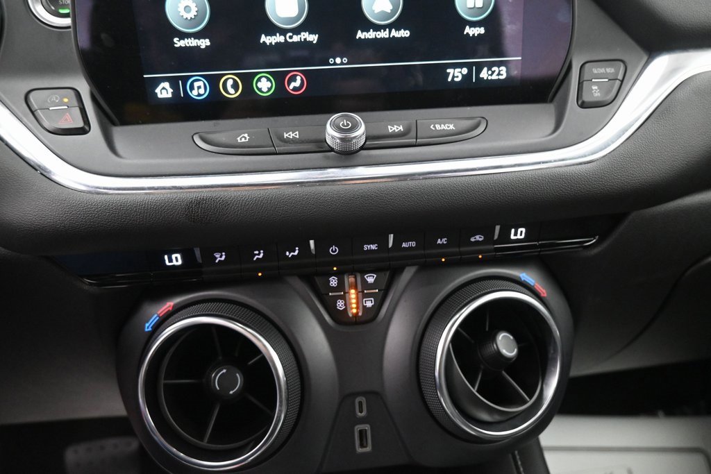 Used 2023 Chevrolet Blazer LT image 17