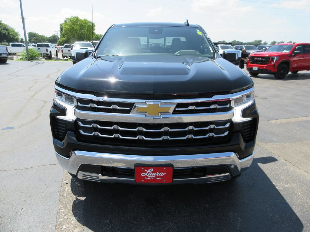 Certified 2023 Chevrolet Silverado 1500 LTZ w/ LTZ Premium Package AWD/4WD image 14