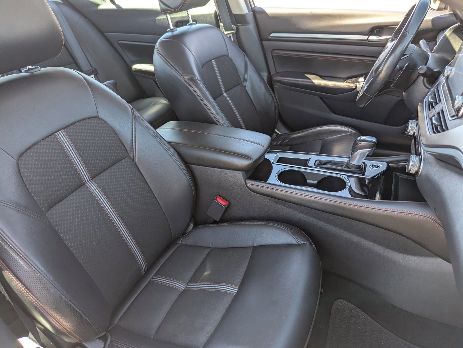 Used 2023 Nissan Altima 2.5 SR image 10