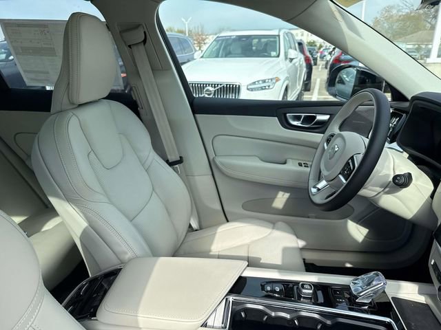 New 2026 Volvo XC60 B5 Ultra w/ Protection Package Premier image 13