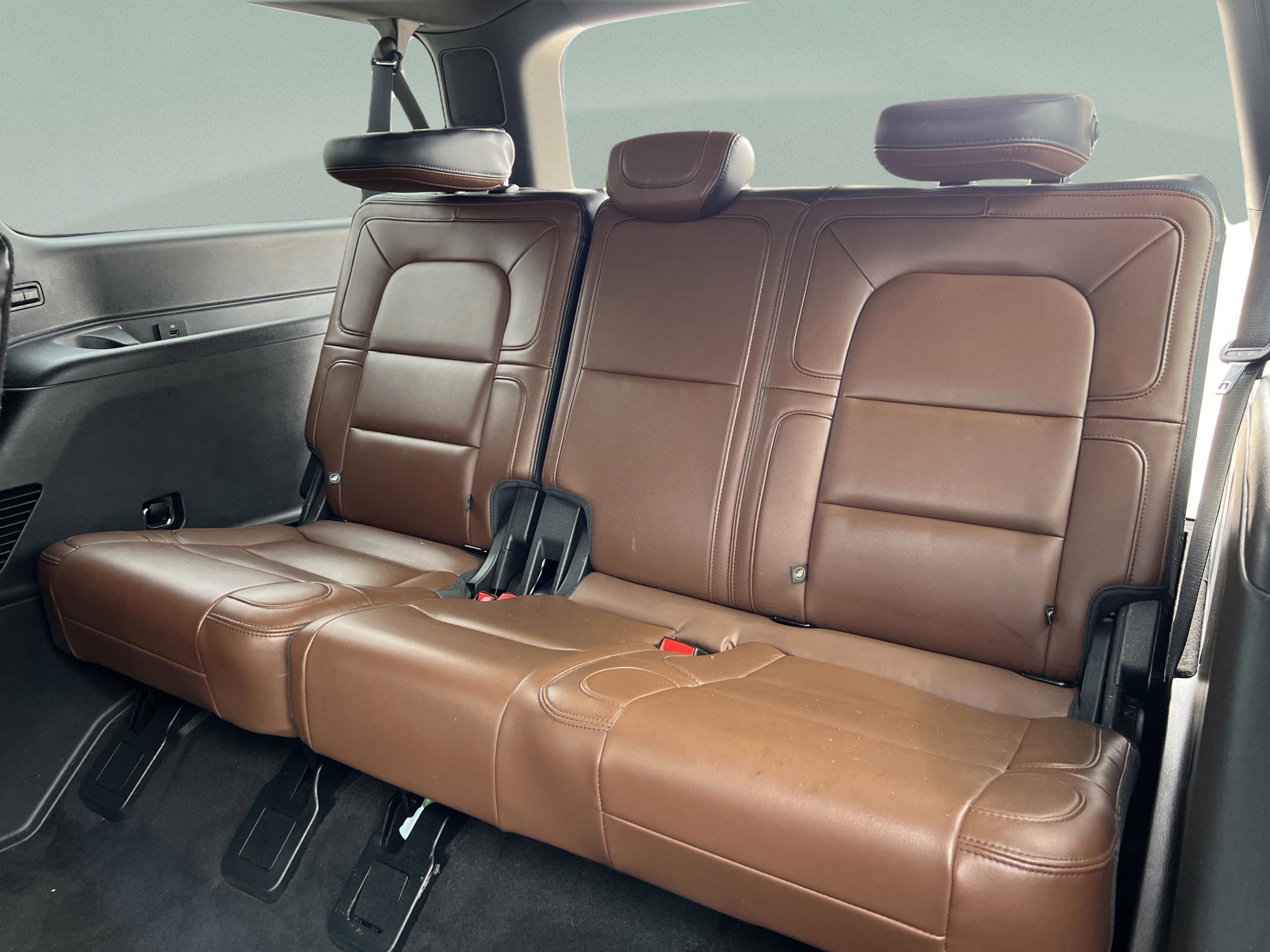 Used 2023 Lincoln Navigator L Reserve image 32