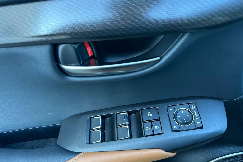 Used 2019 Lexus NX 300h AWD image 11