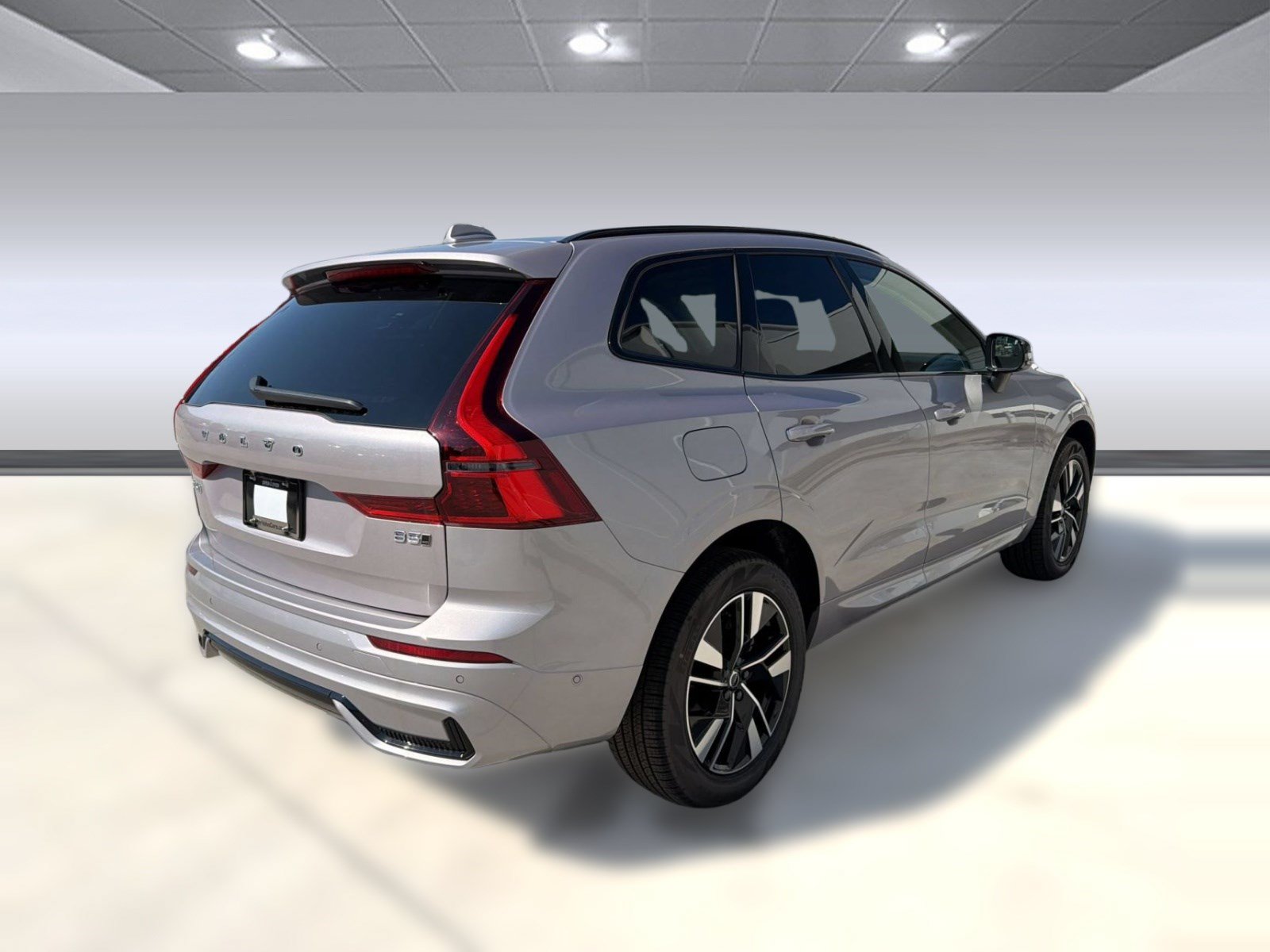 New 2026 Volvo XC60 B5 Plus w/ Climate Package AWD/4WD image 9