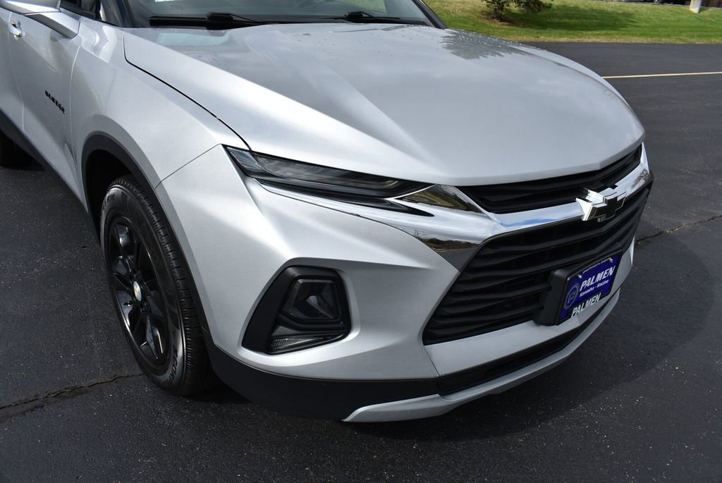 Used 2022 Chevrolet Blazer LT AWD/4WD image 2