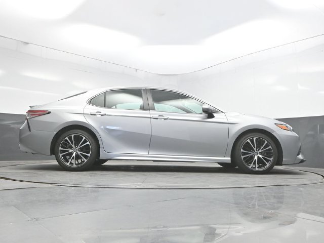 Used 2019 Toyota Camry SE FWD image 43