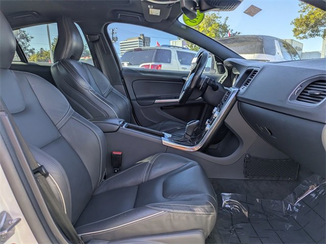 Used 2016 Volvo S60 T6 R-Design Platinum w/ Climate Package image 28