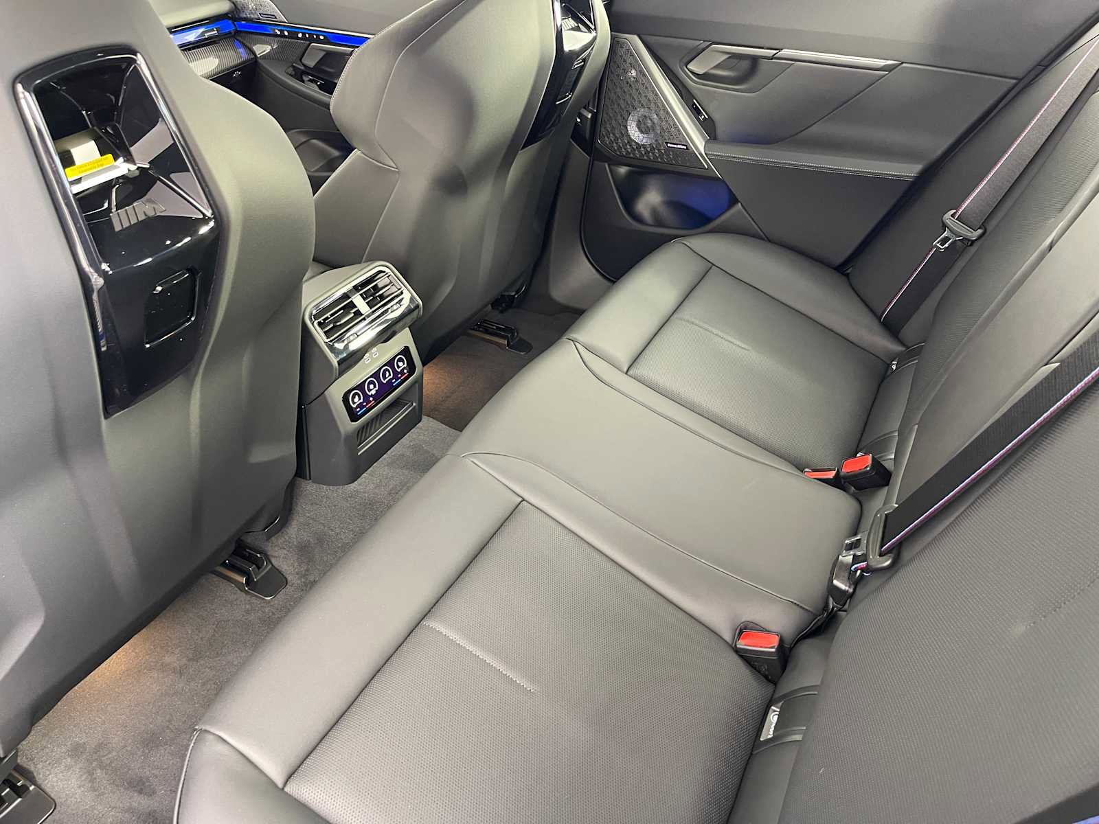 New 2026 BMW M5 image 36