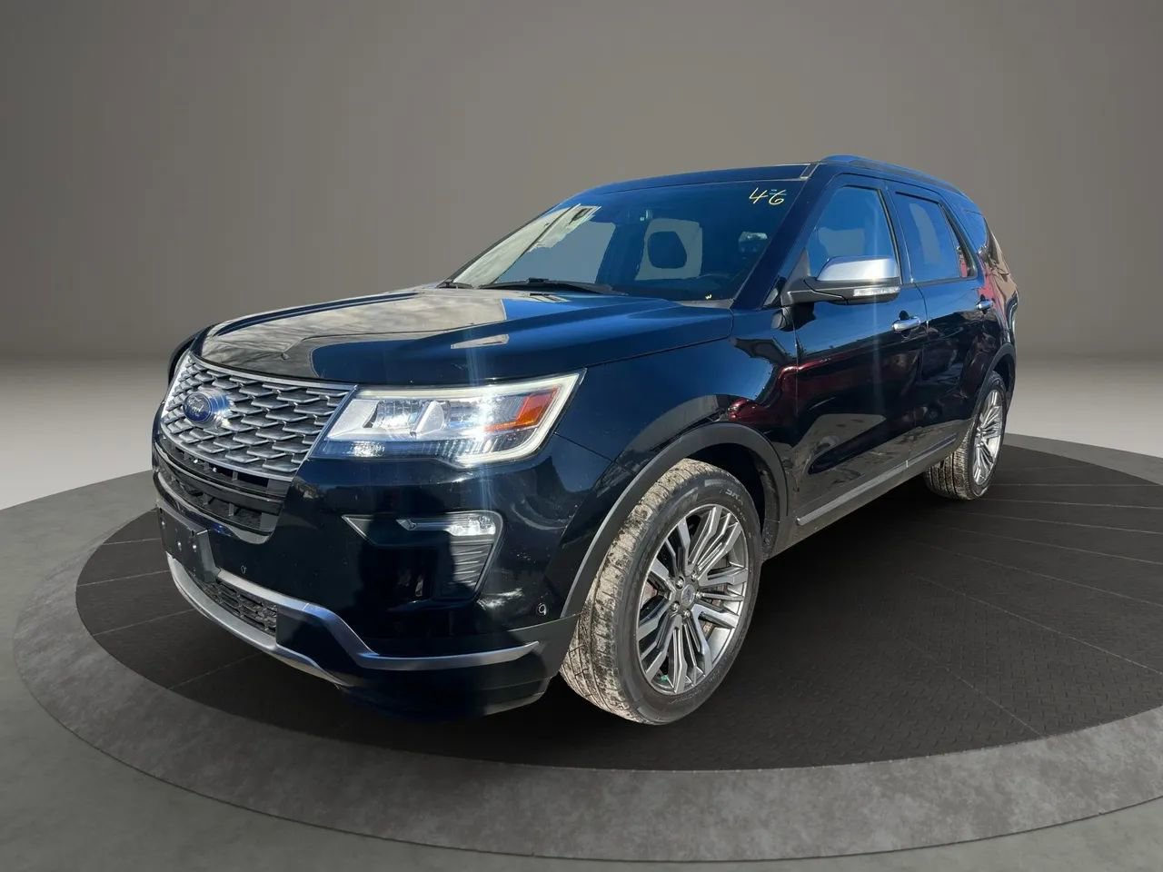 Used 2018 Ford Explorer Platinum image 1