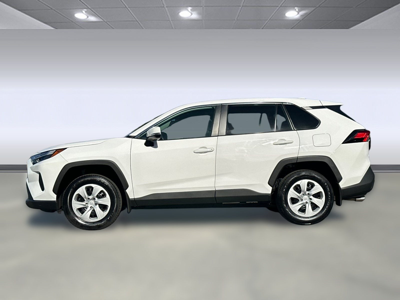 Used 2025 Toyota RAV4 LE FWD image 2
