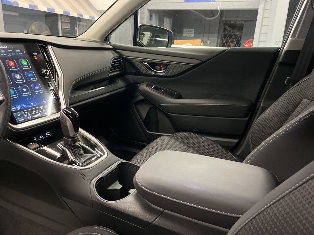 Certified 2025 Subaru Outback Premium w/ Popular Package #1A image 17