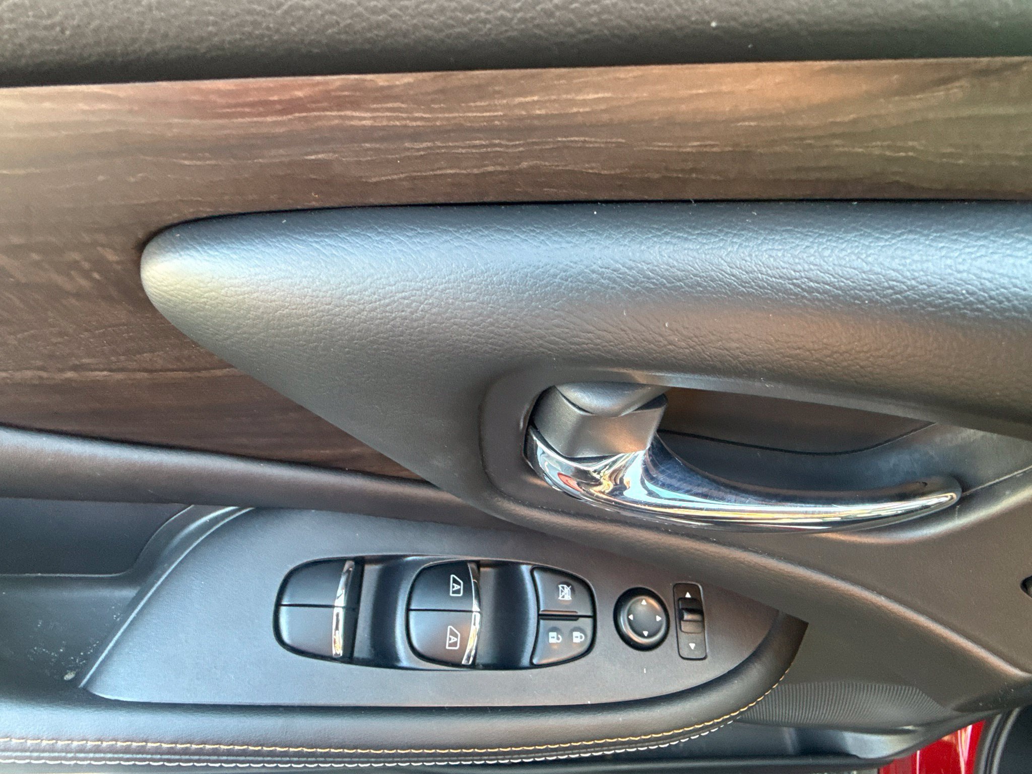 Used 2024 Nissan Murano Platinum w/ Cargo Package AWD/4WD image 26