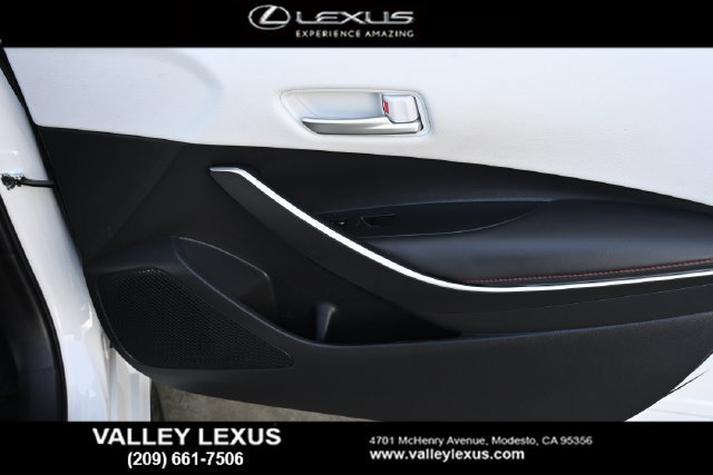 Used 2024 Toyota Corolla SE w/ SE Premium Package FWD image 19