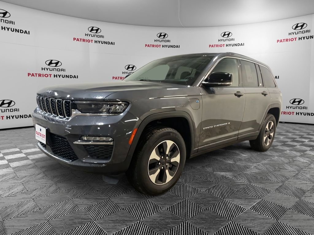 Used 2022 Jeep Grand Cherokee Limited 4xe image 9