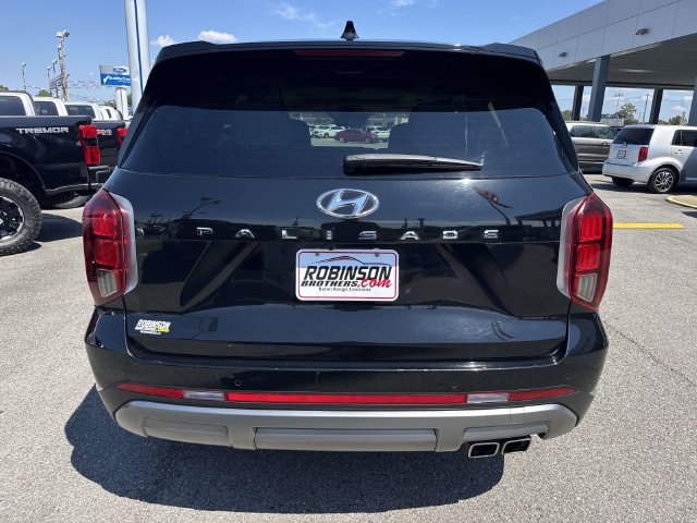 Used 2024 Hyundai Palisade Limited FWD image 6