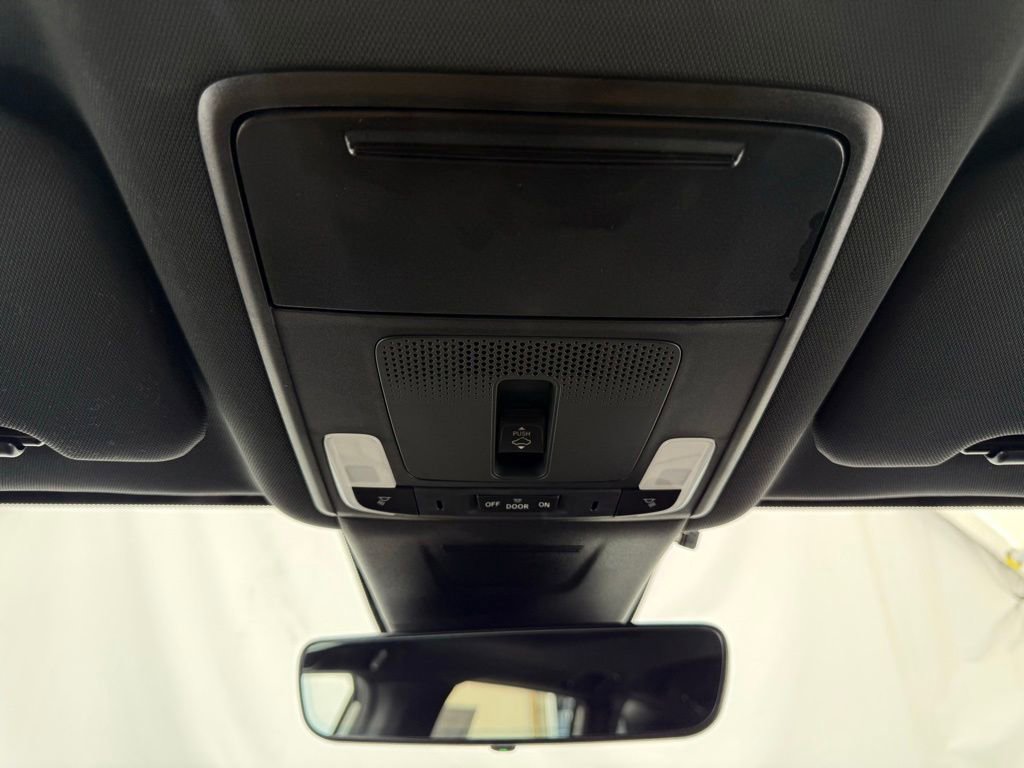 Used 2025 Honda CR-V Sport Touring image 43