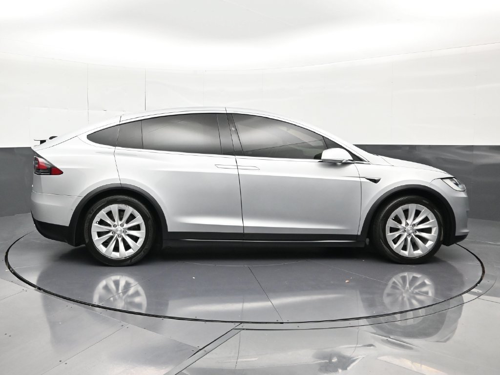 Used 2018 Tesla Model X 100D AWD/4WD image 6