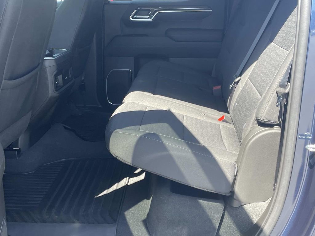 Used 2022 Chevrolet Silverado 1500 LT RWD image 12