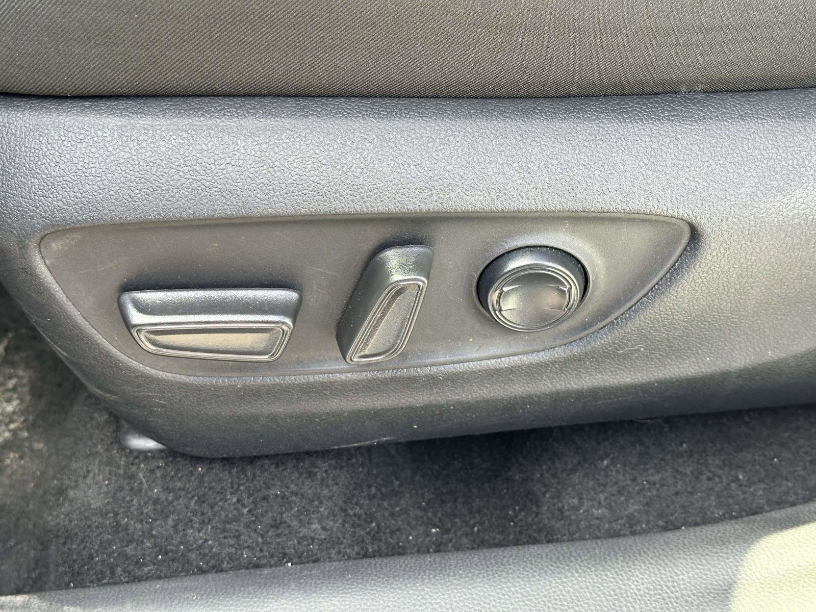 Certified 2025 Toyota RAV4 XLE AWD/4WD image 21