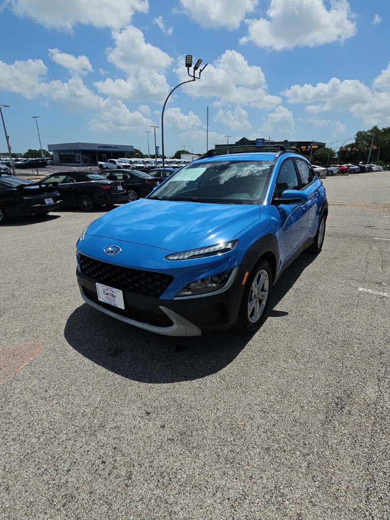 Used 2022 Hyundai Kona SEL AWD/4WD image 3