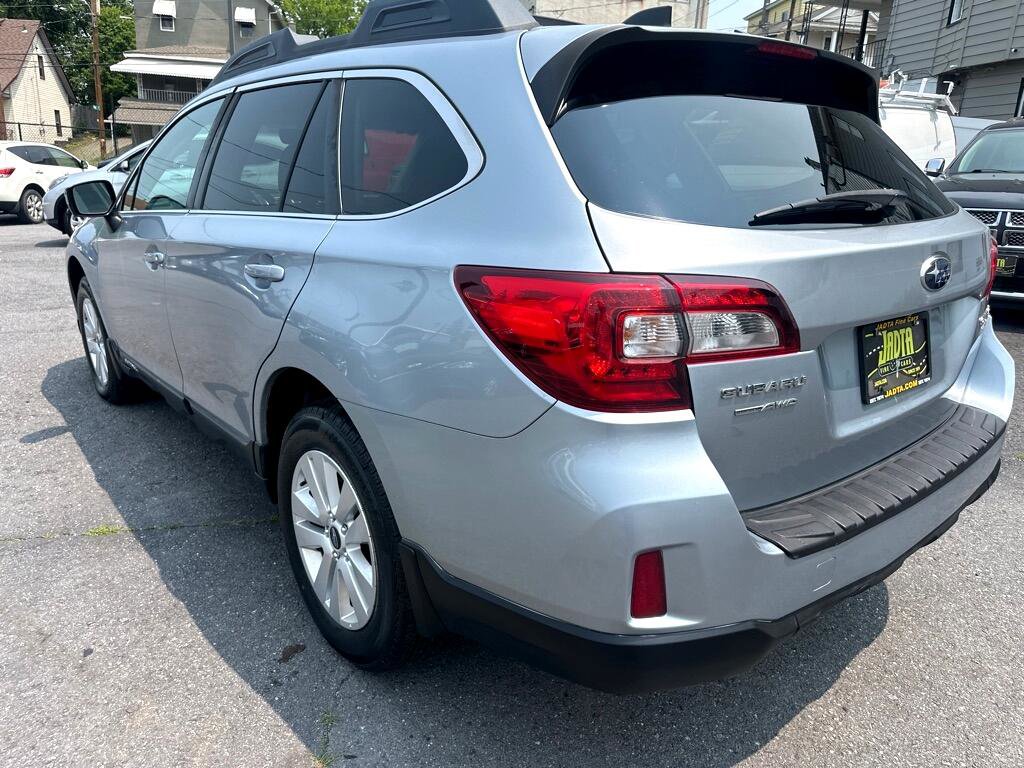 Used 2017 Subaru Outback 2.5i Premium image 8