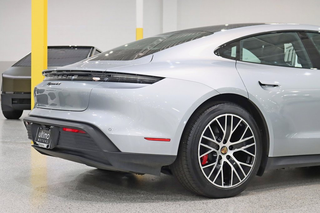 Used 2021 Porsche Taycan 4S image 10