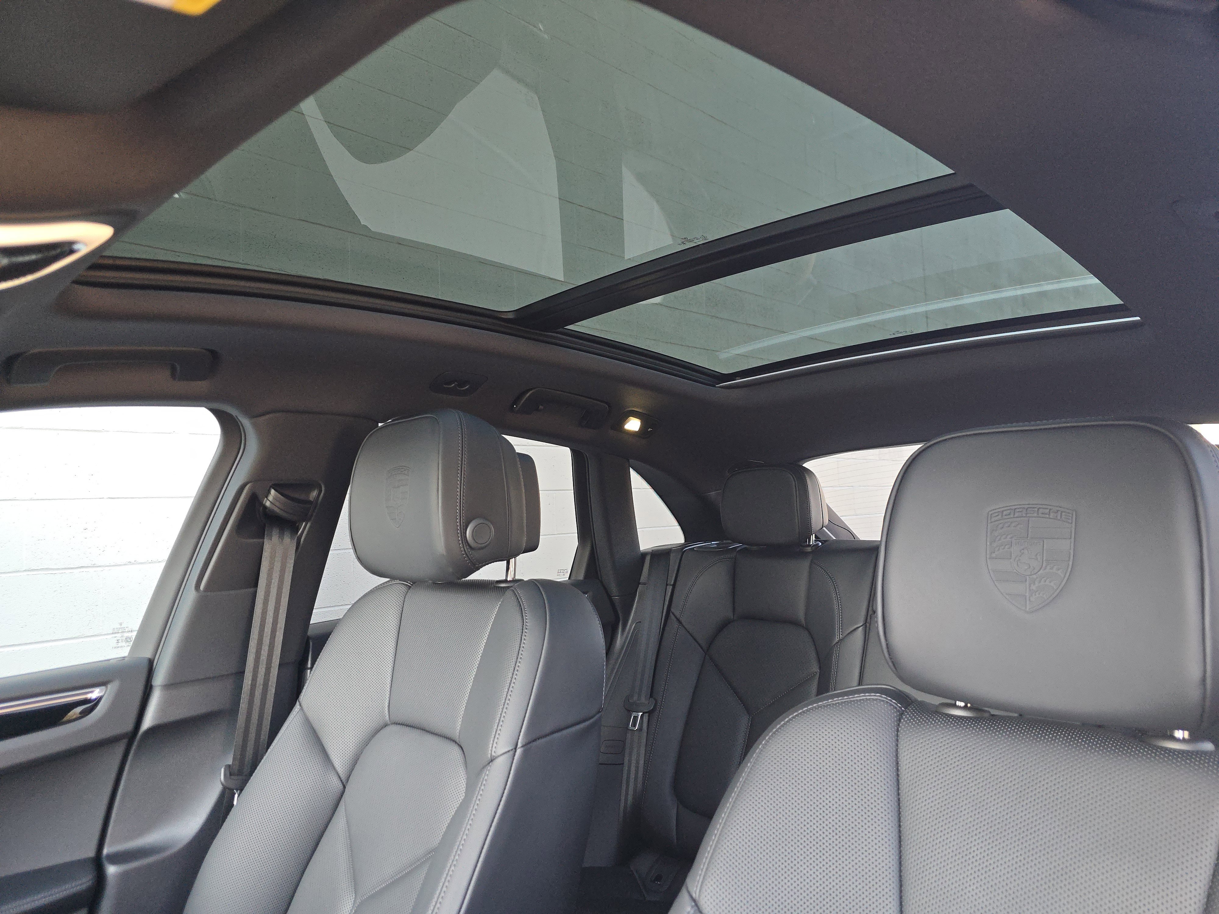 New 2026 Porsche Macan image 13