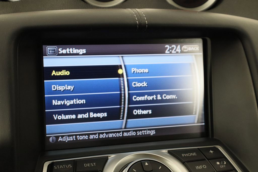 Used 2009 Nissan 370Z Touring image 29