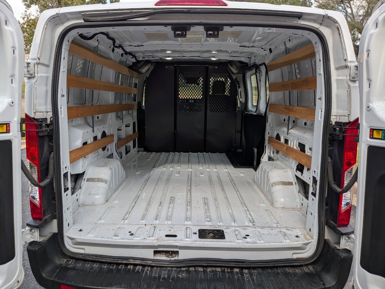 Used 2021 Ford Transit 250 Low Roof w/ Exterior Upgrade Package image 18