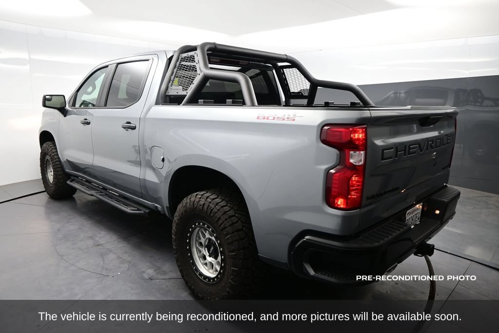 Used 2025 Chevrolet Silverado 1500 Custom Trail Boss w/ LPO, Dark Essentials Package AWD/4WD image 7