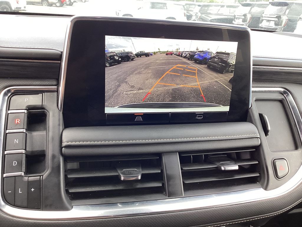 Used 2024 GMC Yukon XL SLT AWD/4WD image 15