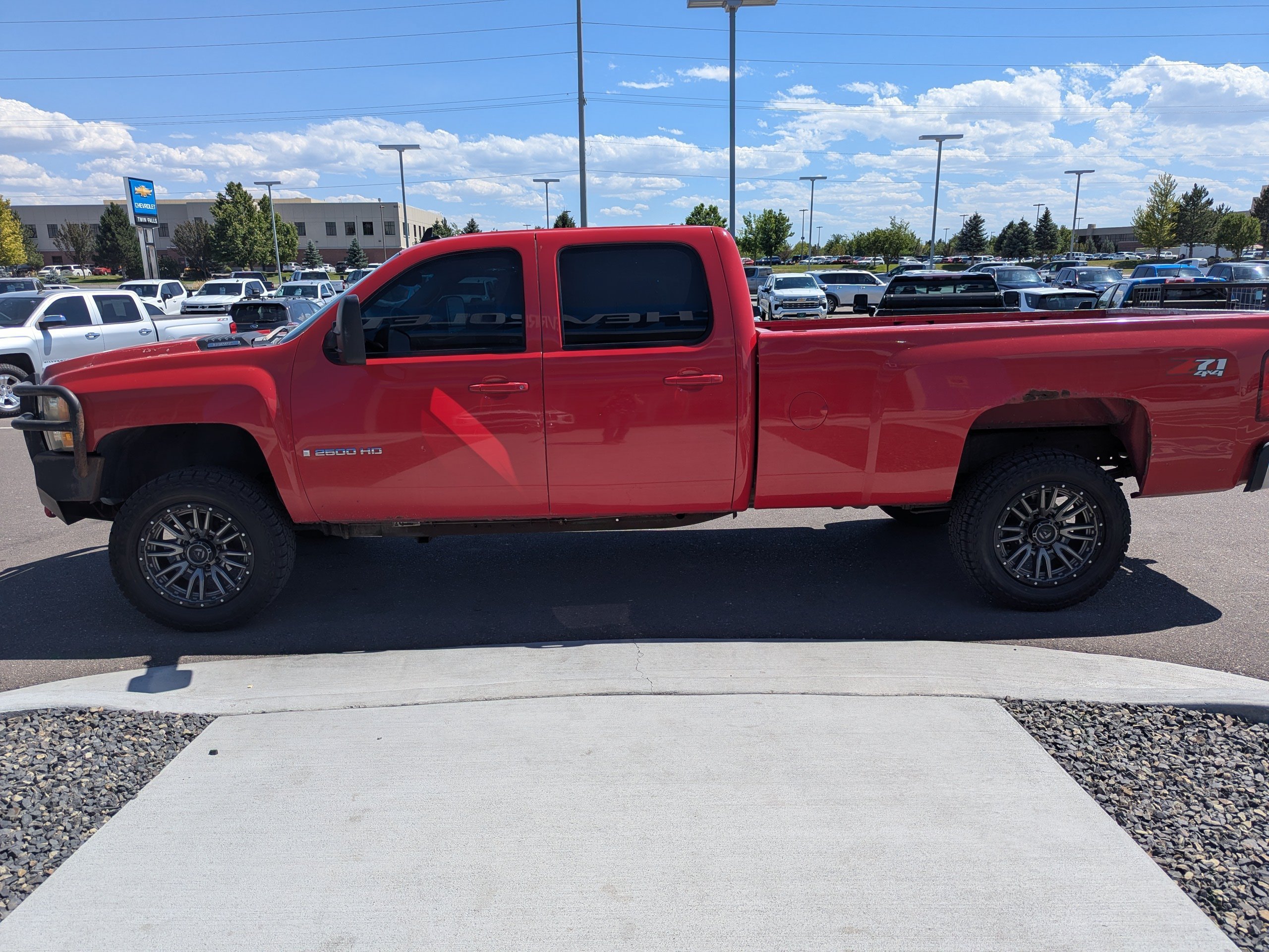 Used 2008 Chevrolet Silverado 2500 LTZ w/ Safety Package AWD/4WD image 9