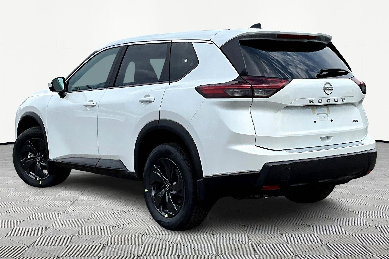 New 2026 Nissan Rogue SV w/ Cold Weather Package AWD/4WD image 4