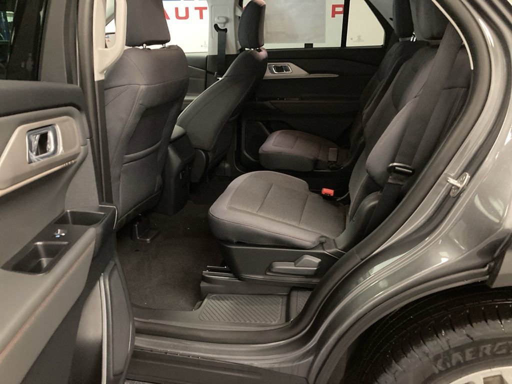 New 2026 Ford Explorer Active image 27