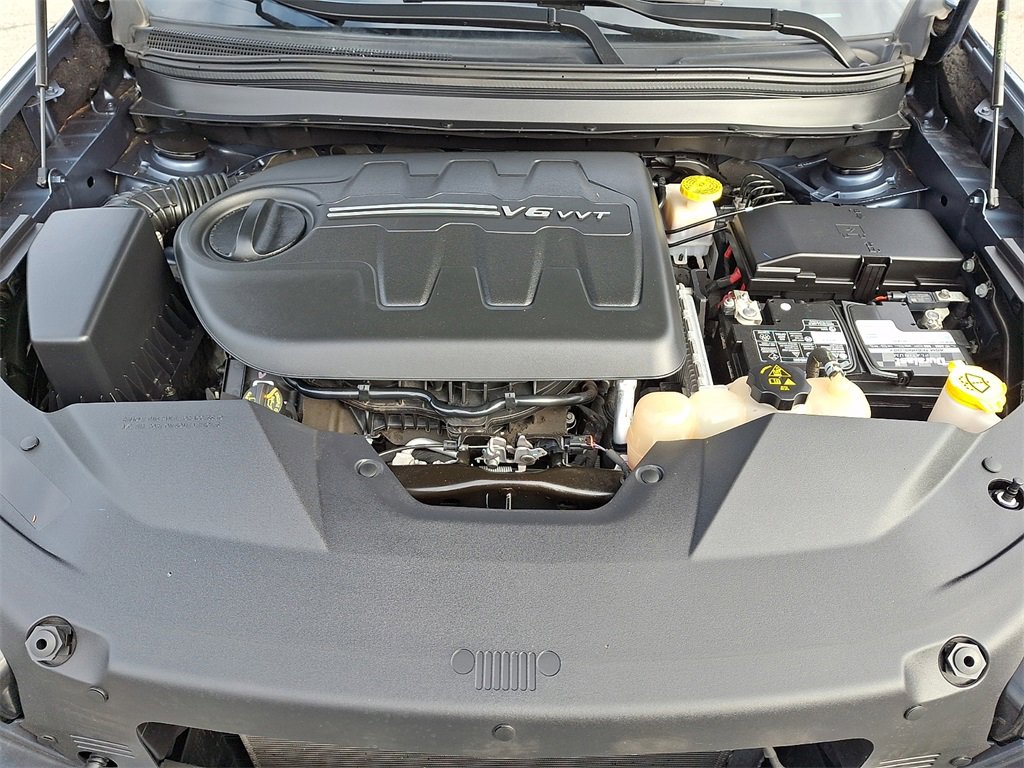 Used 2021 Jeep Cherokee Latitude Lux w/ Comfort/Convenience Group image 28