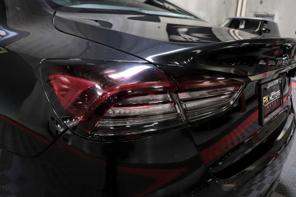 Used 2022 Maserati Quattroporte Modena image 5