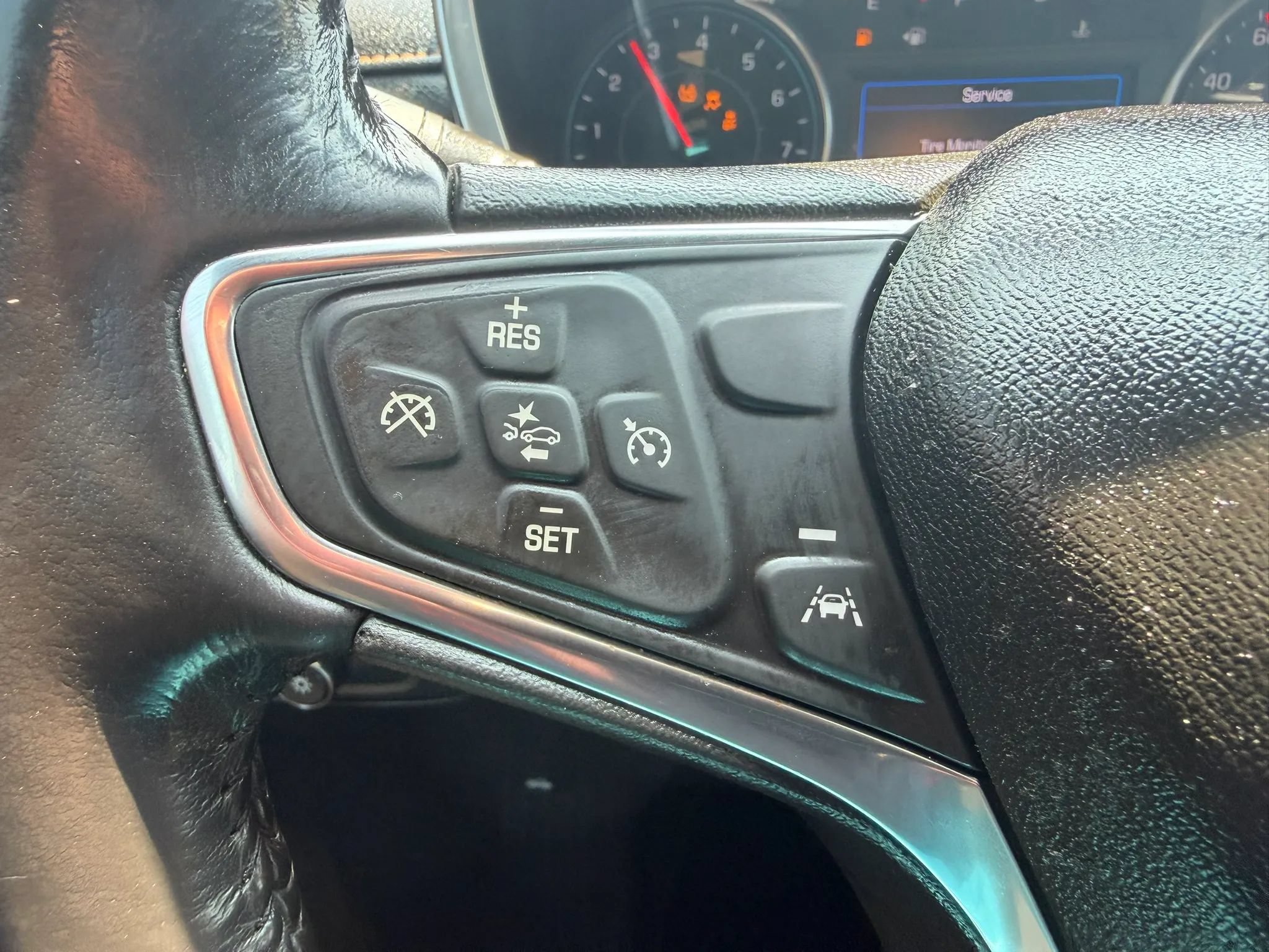 Used 2019 Chevrolet Equinox LT FWD image 14