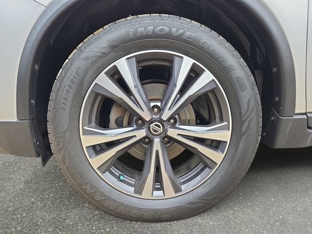 Used 2018 Nissan Rogue SL FWD image 30