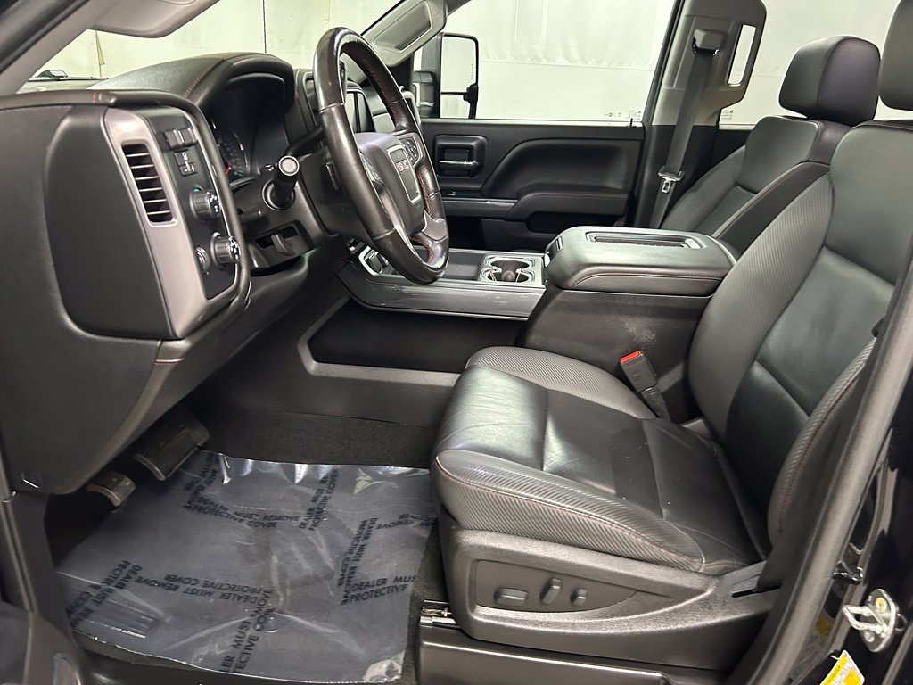 Used 2018 GMC Sierra 2500 SLT w/ All Terrain HD Package AWD/4WD image 11