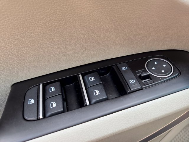 Used 2024 Kia Soul LX FWD image 37
