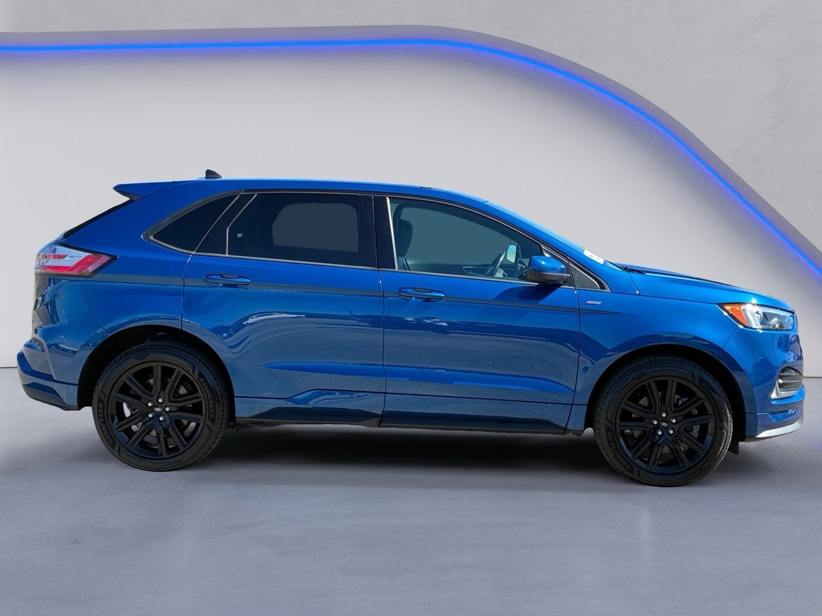 Certified 2024 Ford Edge ST-Line w/ Cargo Accessory Package AWD/4WD image 8