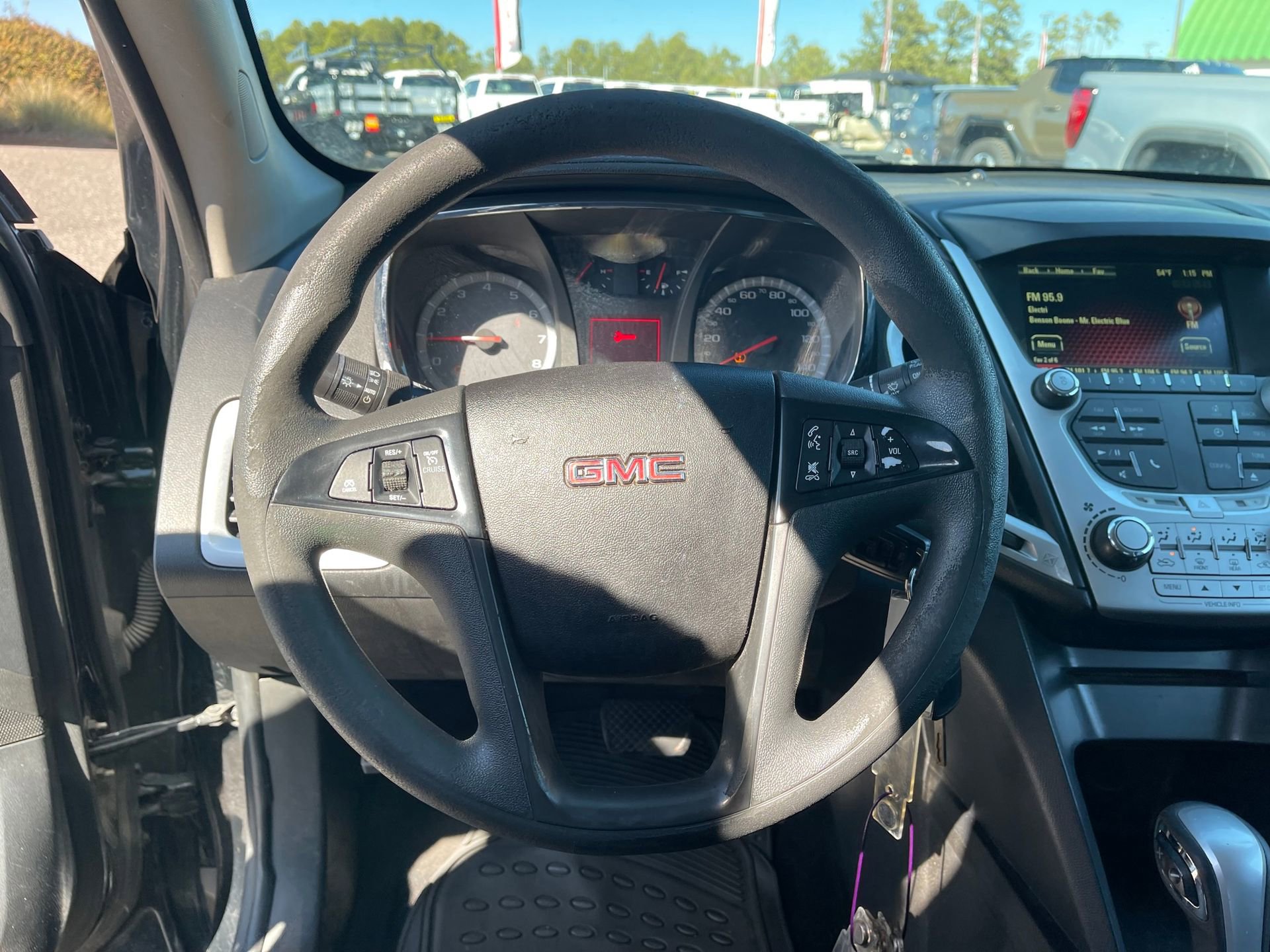 Used 2015 GMC Terrain SLE w/ LPO, Protection Package image 16