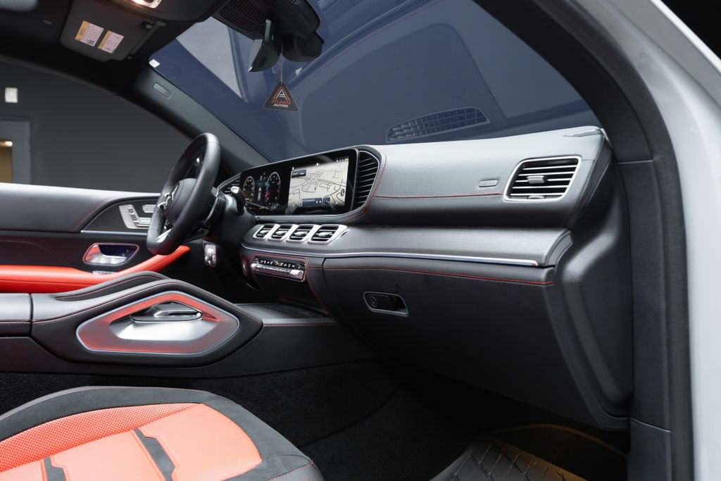 Used 2024 Mercedes-Benz GLE 53 AMG 4MATIC Coupe image 43