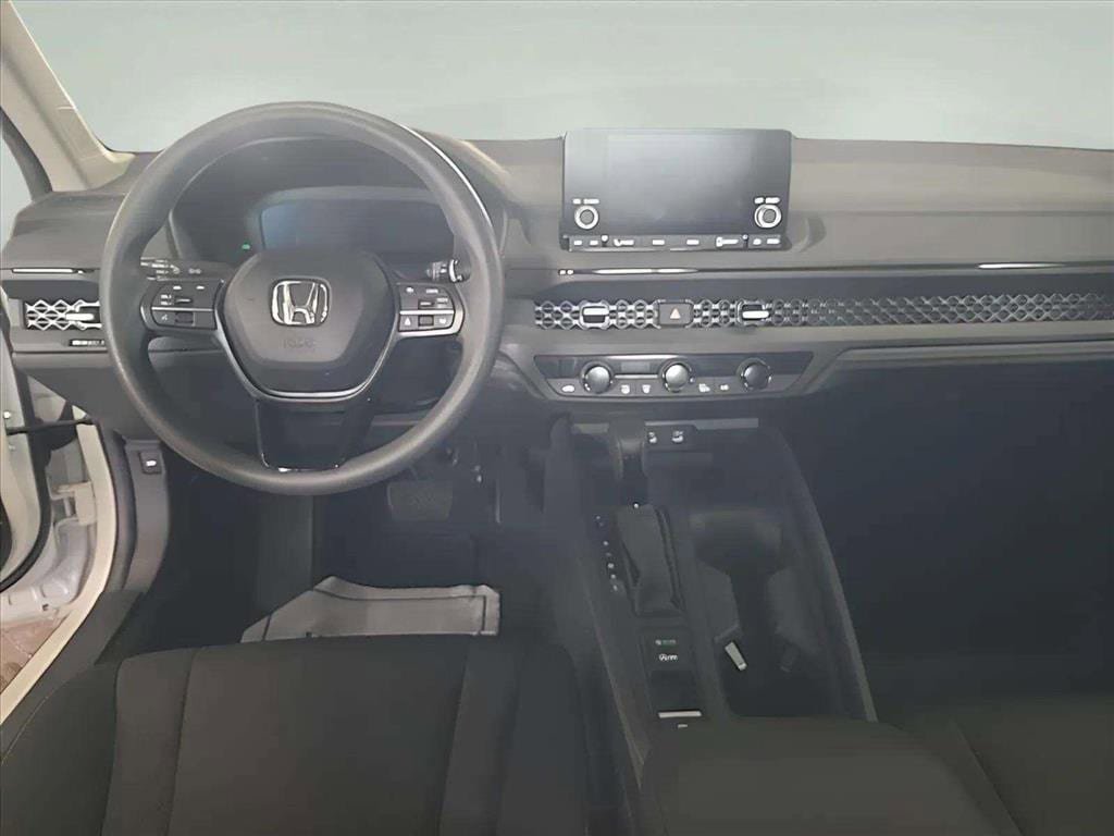 Used 2024 Honda Accord EX image 11